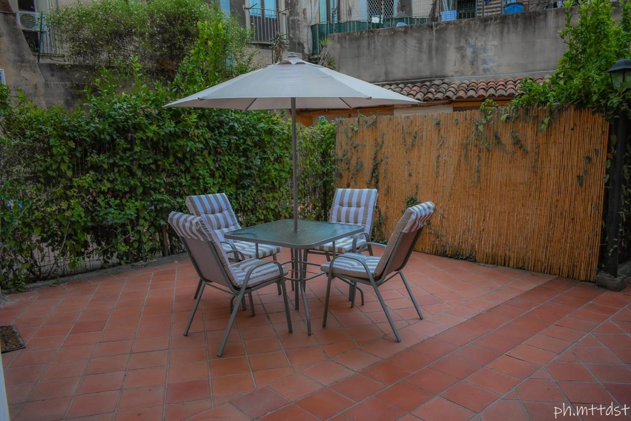 Palazzo Mannino Apartments คาตาเนีย ภายนอก รูปภาพ